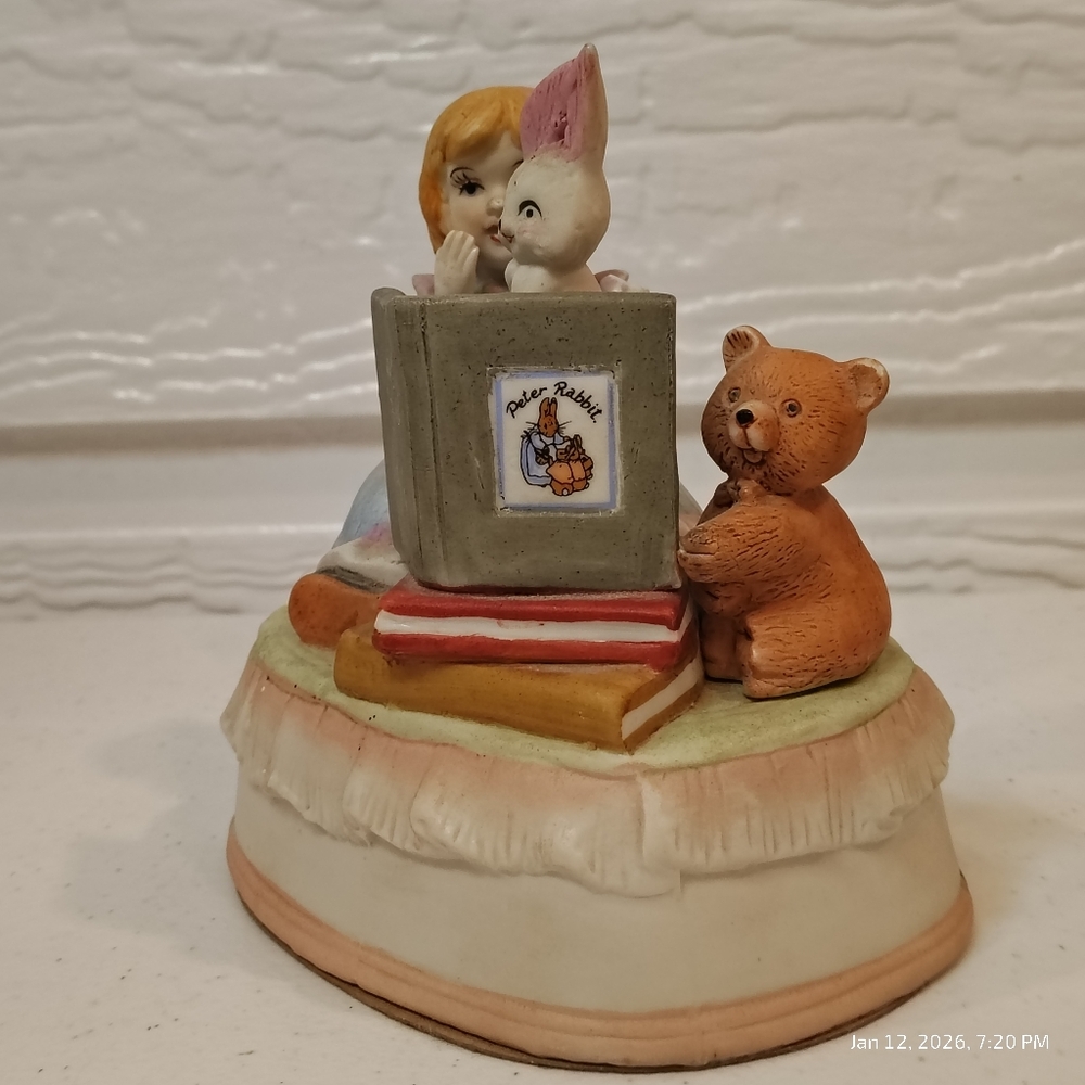 Vintage Ceramic Peter Rabbit Music Box with animated rabbit by Price  Products - Picture 2 of 6